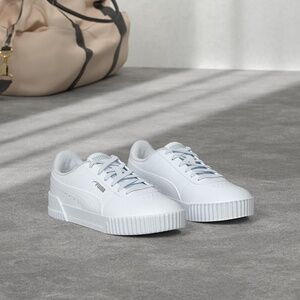 PUMA Womens White Retro Style Sneakers